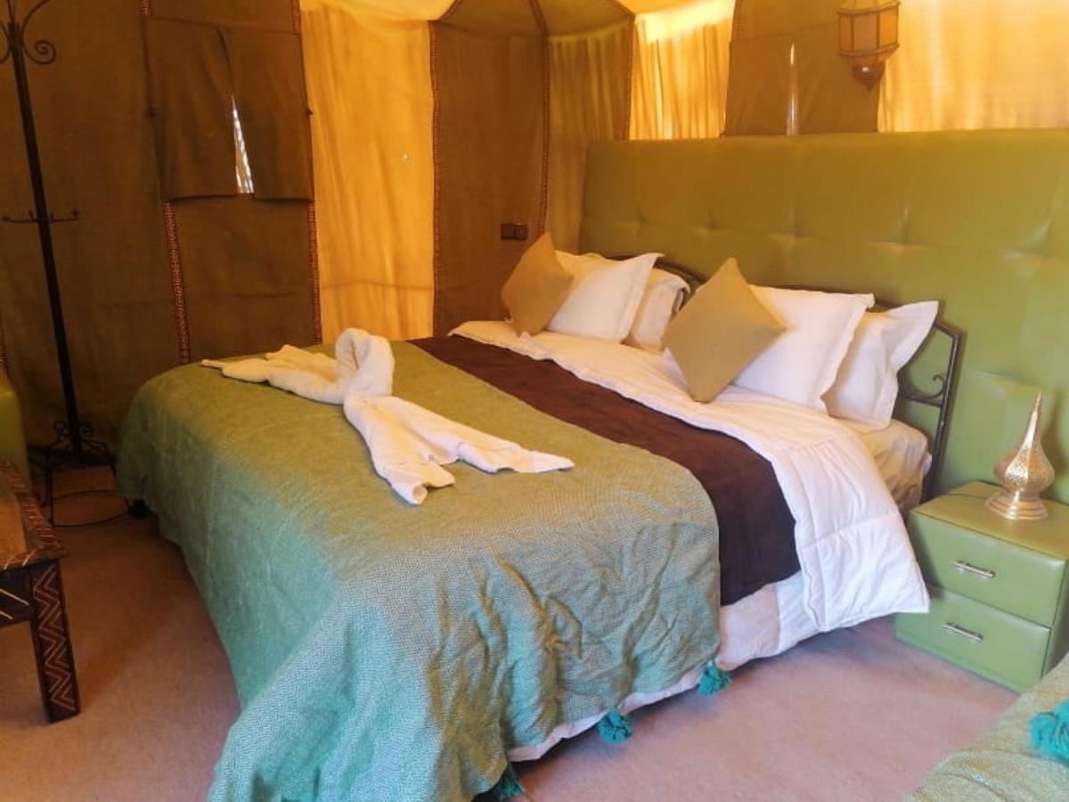מרזאוגה Akabar Luxury Desert Camp מראה חיצוני תמונה