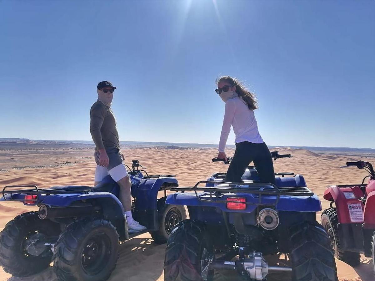 מרזאוגה Akabar Luxury Desert Camp מראה חיצוני תמונה